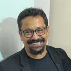 Photo of Nilson Lazarin